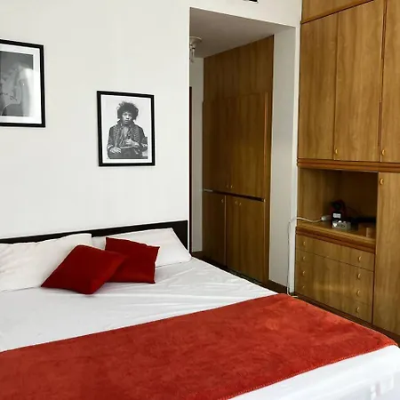 Rock - Nizza * Turin